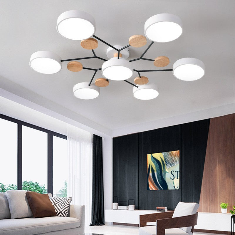 Scandinavische Plafondlamp Met Houten Accenten