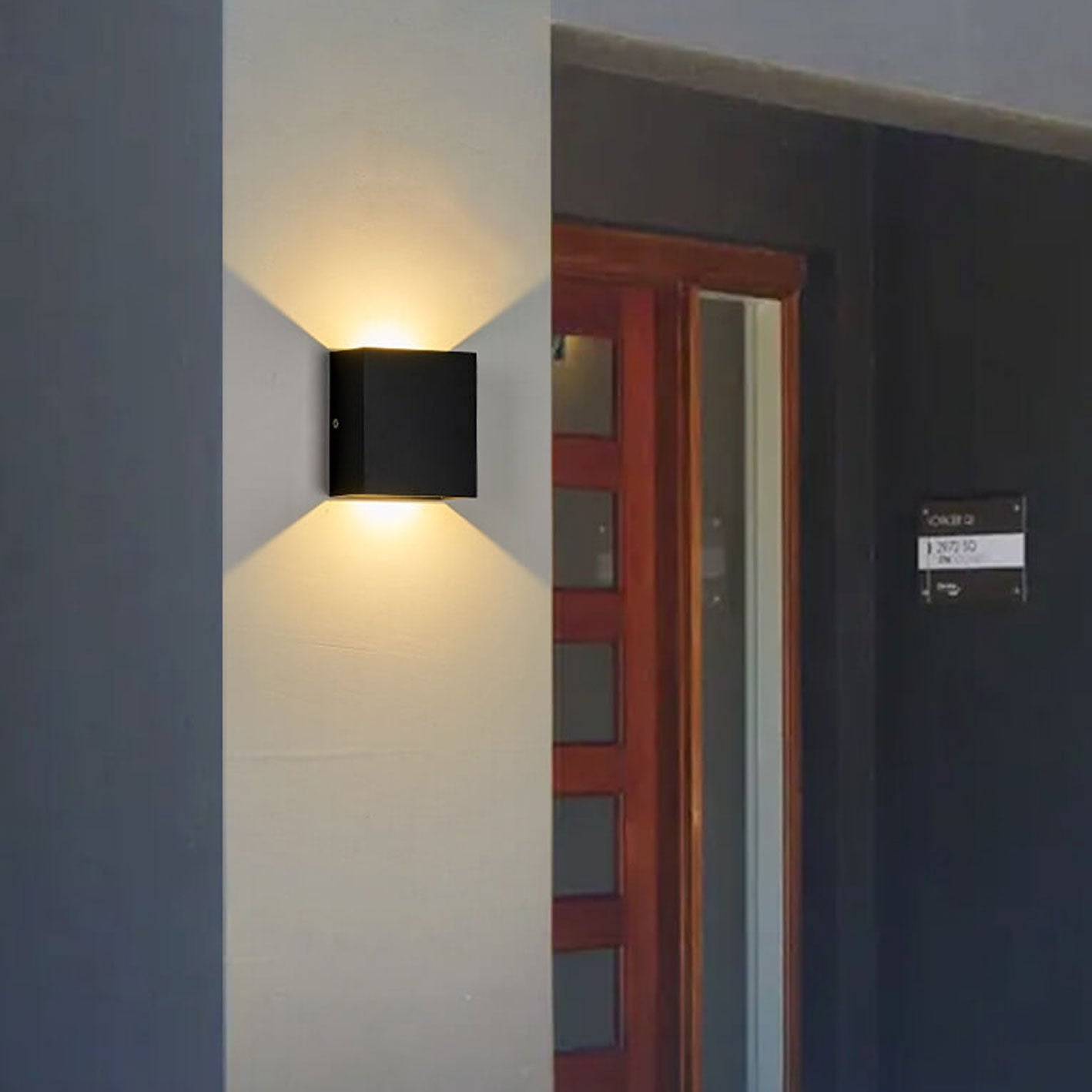 Strakke Vierkante LED Wandlamp Met Bewegingssensor
