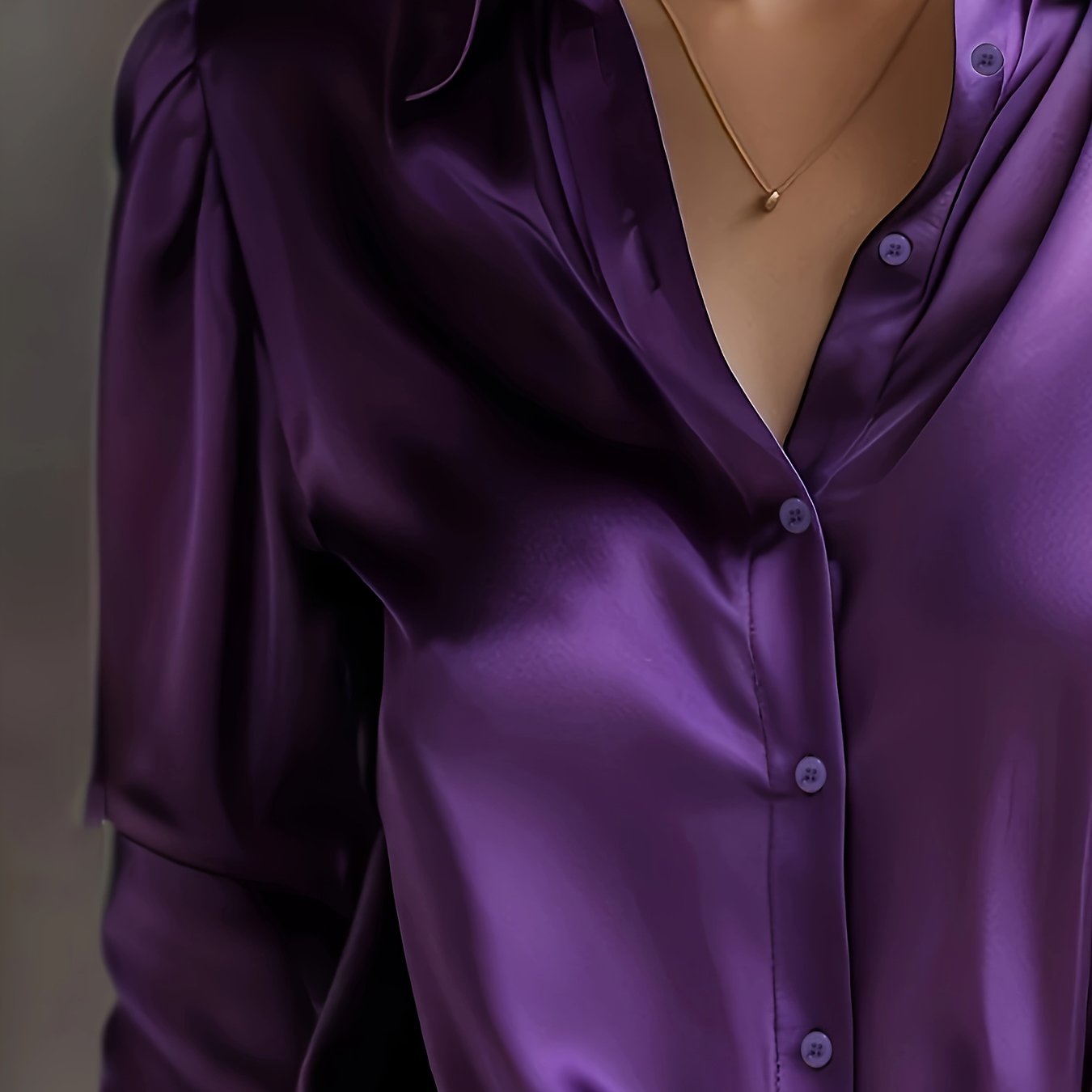 Luxe Satijnen Dames Blouse Met Knoopsluiting En Lange Mouwen