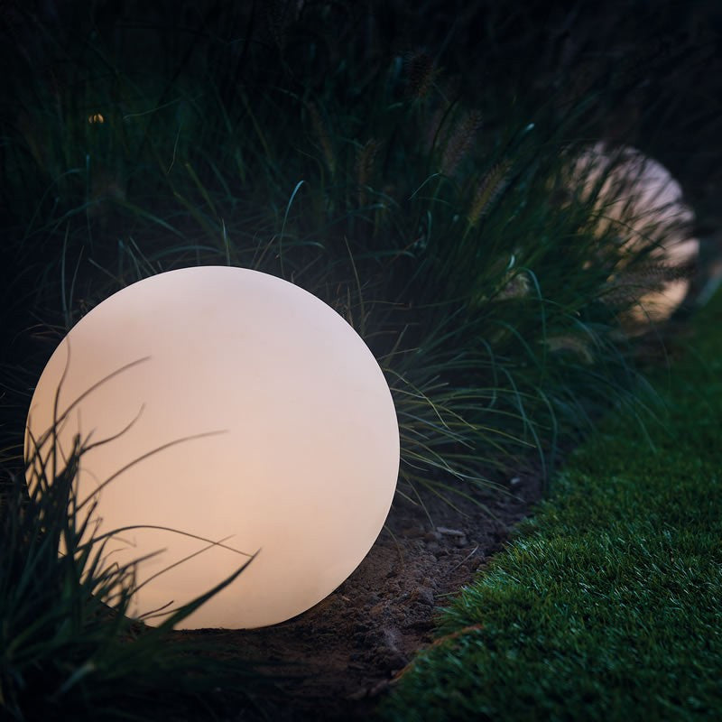 Ronde Buitenlamp In Bolvormig Design