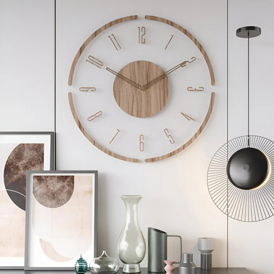 Moderne houten wandklok in Scandinavische stijl
