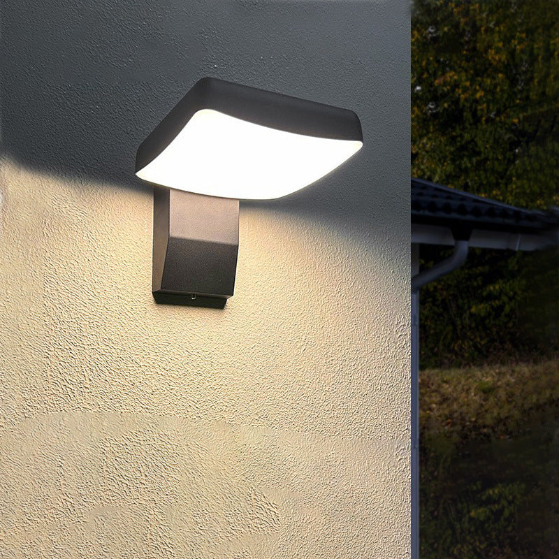 Moderne Buitenlamp Met LED En Bewegingssensor