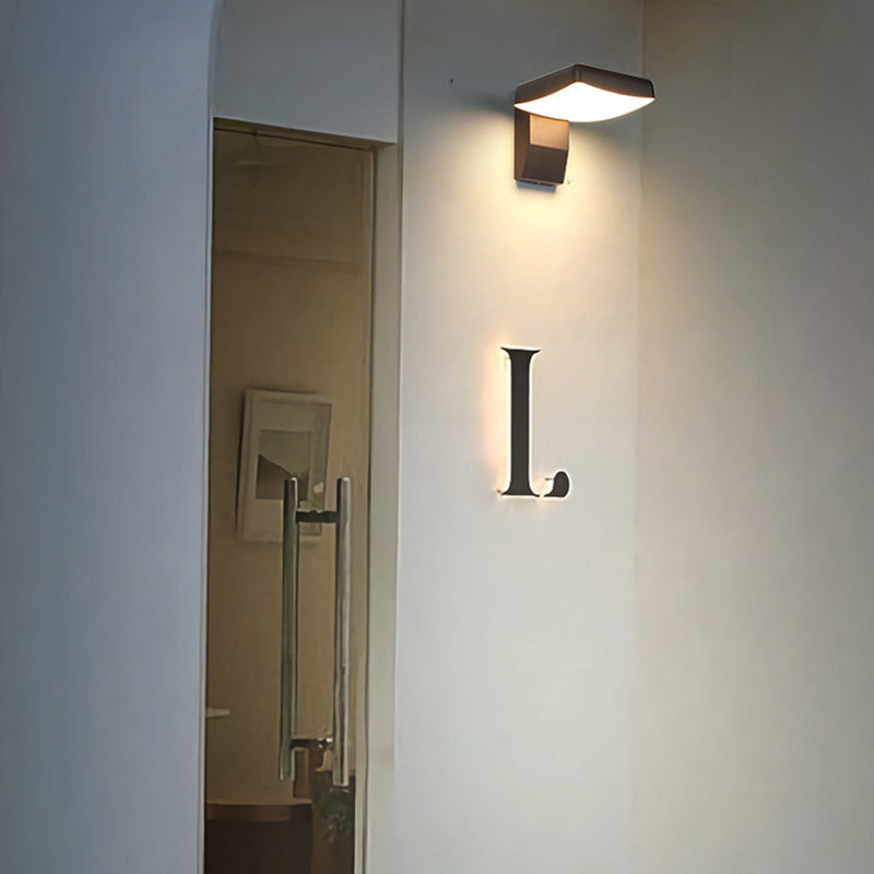 Moderne Buitenlamp Met LED En Bewegingssensor