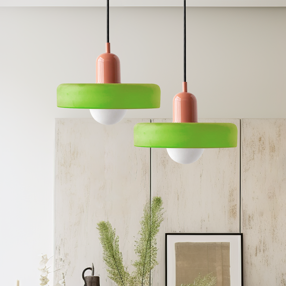 Hanglamp Van Gekleurd Glas In Retro Stijl