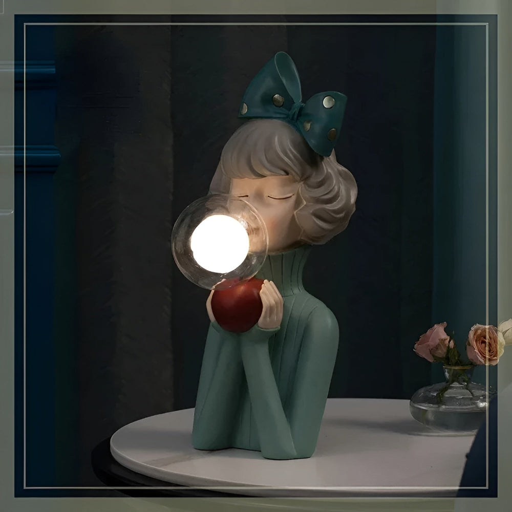 Decoratieve Tafellamp Met Meisjesfiguur En Glazen Bol