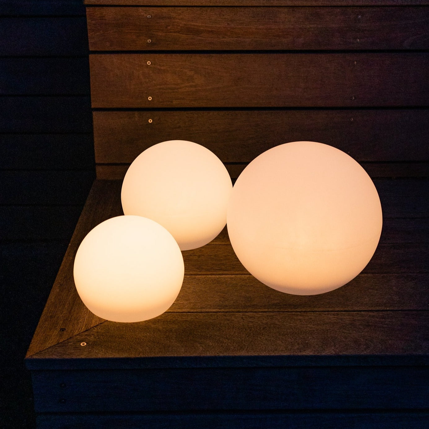 Ronde Buitenlamp In Bolvormig Design
