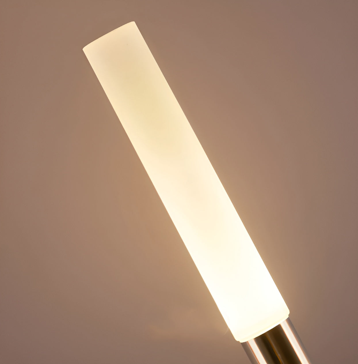 Solar Tuinverlichting Met Moderne Slanke LED Staven