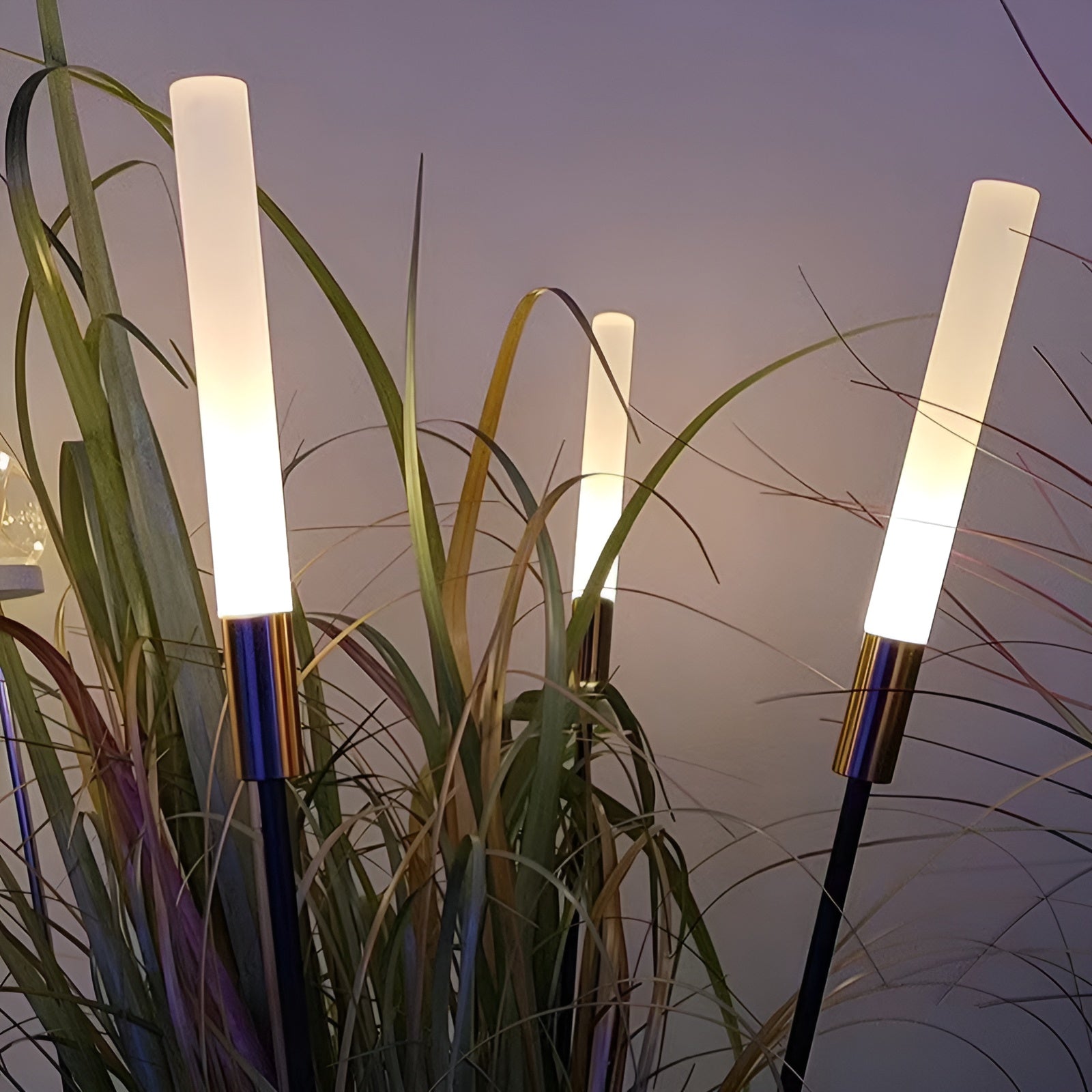 Solar Tuinverlichting Met Moderne Slanke LED Staven