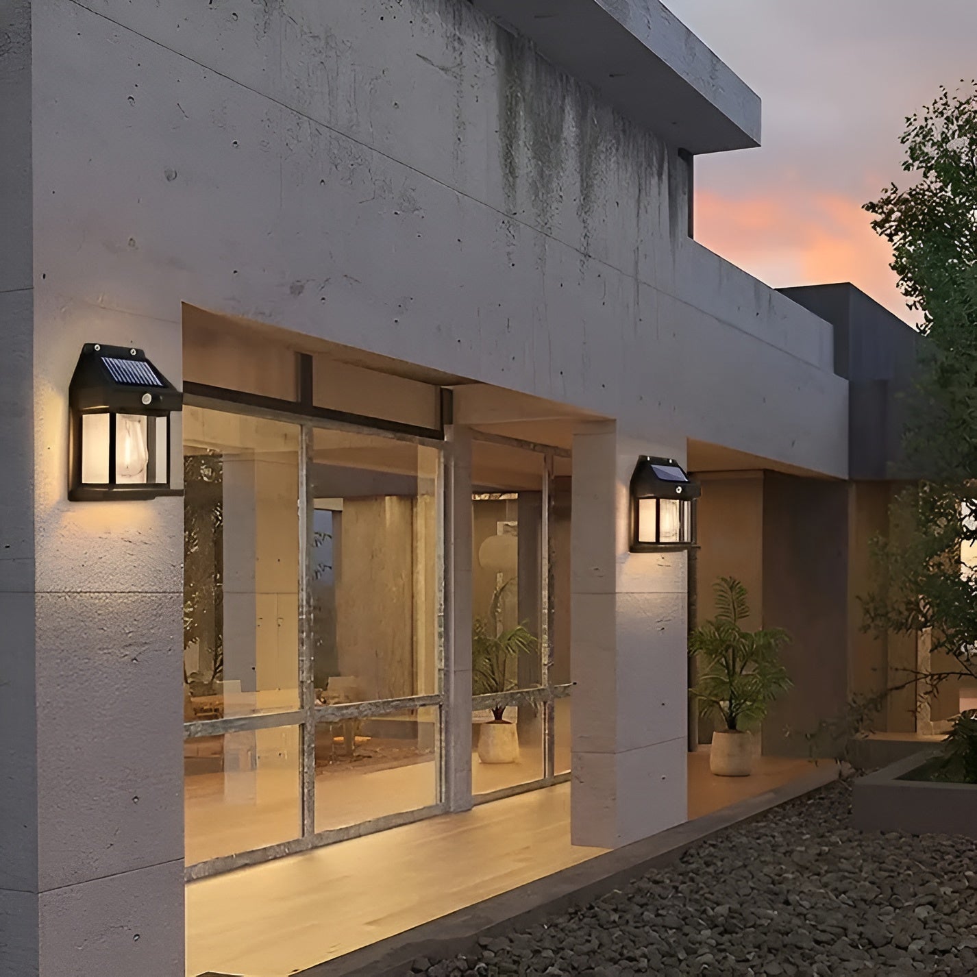 Solar Wandlamp Met Bewegingssensor In Klassiek Design