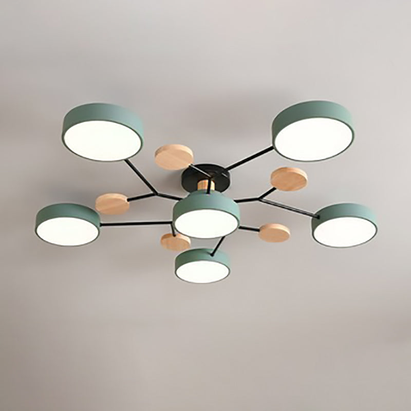 Scandinavische Plafondlamp Met Houten Accenten