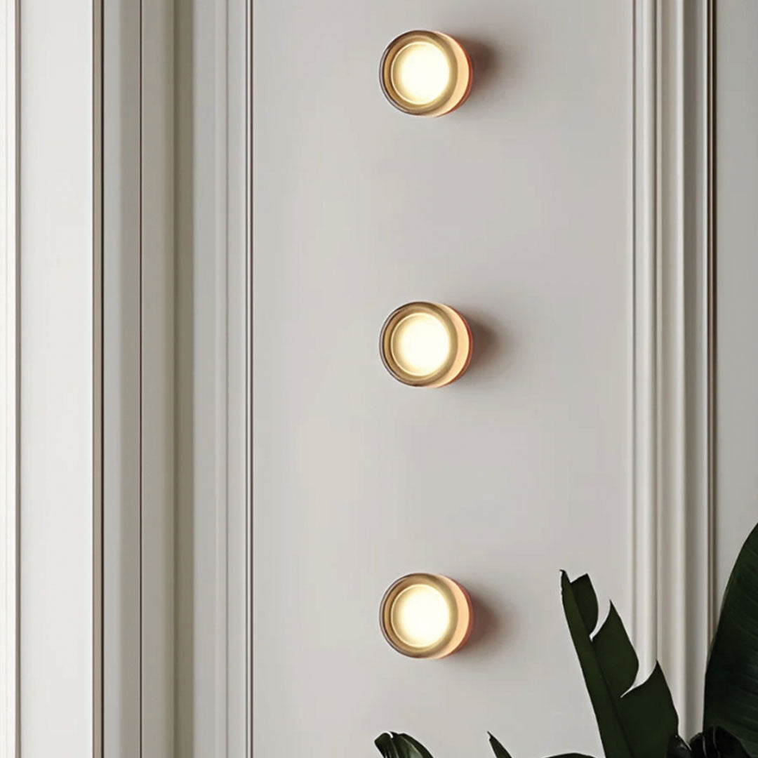 Moderne Ronde Wandlamp Van Gekleurd Glas
