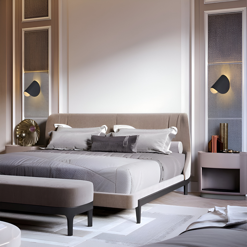 Draaibare Metalen Wandlamp In Curve Vorm