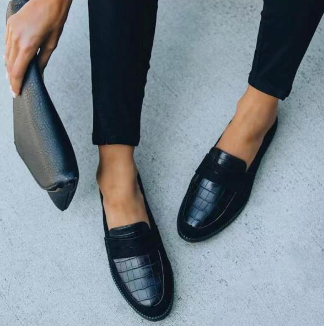 Chique Zwart Loafers Met Crocoprint Voor Vrouwen