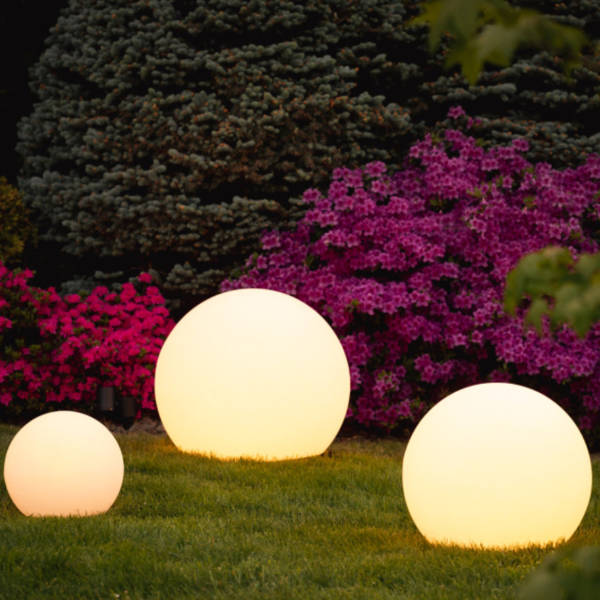 Ronde Buitenlamp In Bolvormig Design