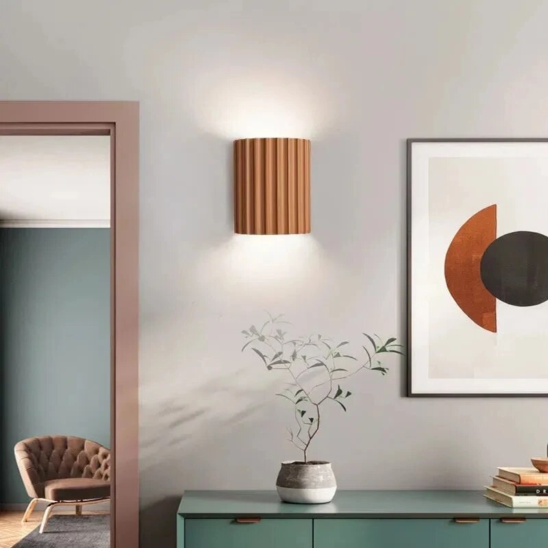 Design Wandlamp Van Hars In Geribbelde Vorm