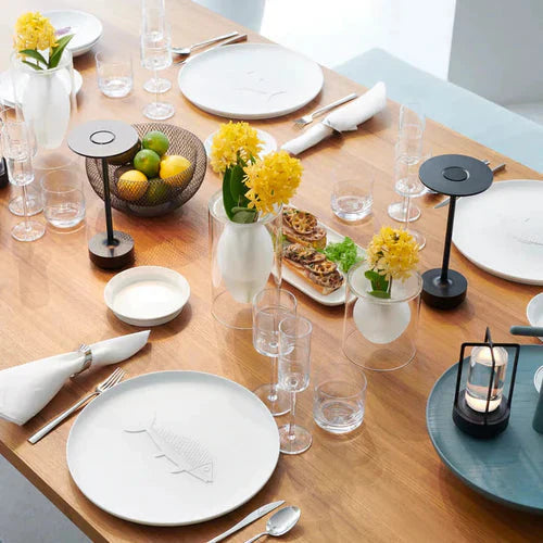 Moderne Draadloze Tafellamp In Scandinavische Stijl