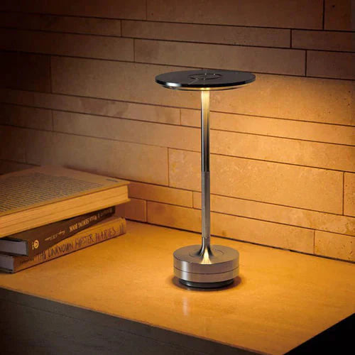 Moderne Draadloze Tafellamp In Scandinavische Stijl