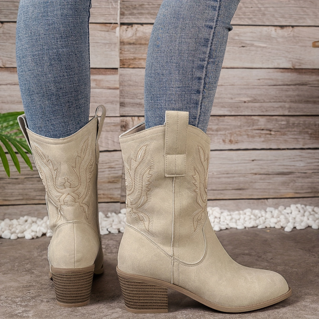 Dames Beige Elegante Cowboylaarzen Met Lage Hak