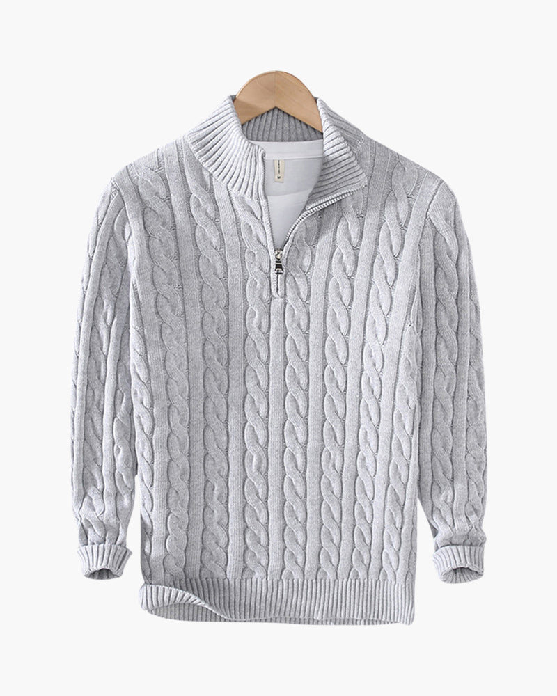 Stijlvolle Heren 3 Delige Set Half Zip Kabeltrui met Broek en Suède Loafers