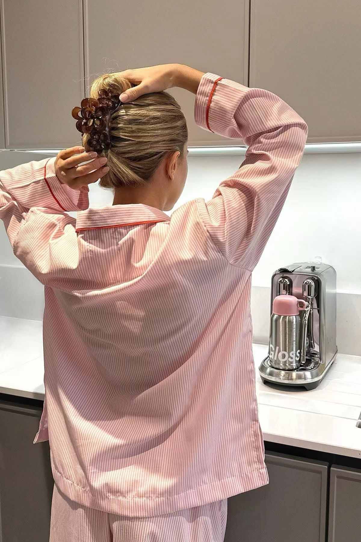 Zachte Pyjama Set Voor Vrouwen Lange Mouw Met Hartjes Knopen