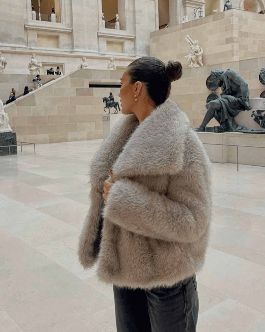 Warm Oversized Dames Faux Fur Winterjas Met Zakken