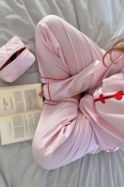 Zachte Pyjama Set Voor Vrouwen Lange Mouw Met Hartjes Knopen