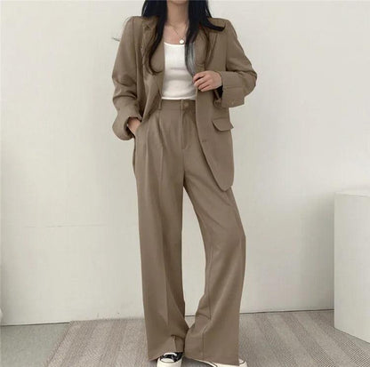 Athena - Minimalistische Blazerset met Bijpassende Broek voor Dames