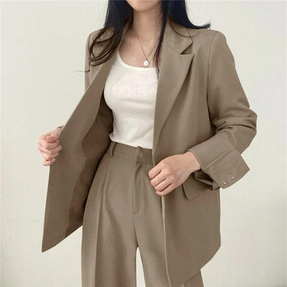Athena - Minimalistische Blazerset met Bijpassende Broek voor Dames