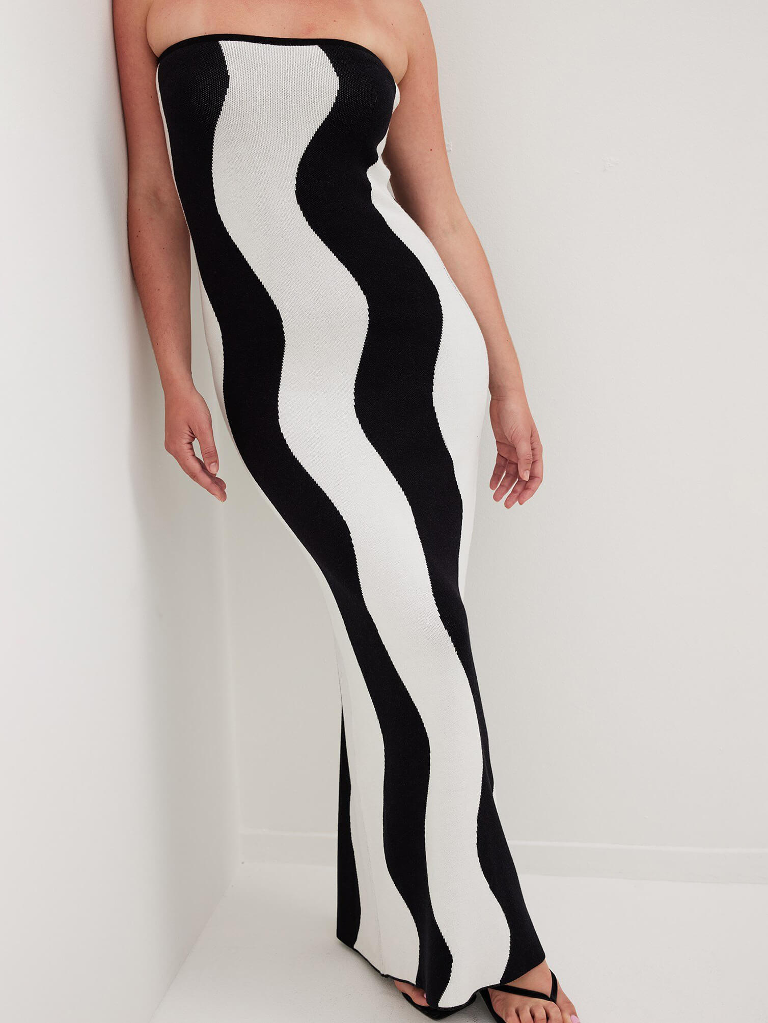 Oana - Chic Strapless Golvend Gebreide Jurk voor dames