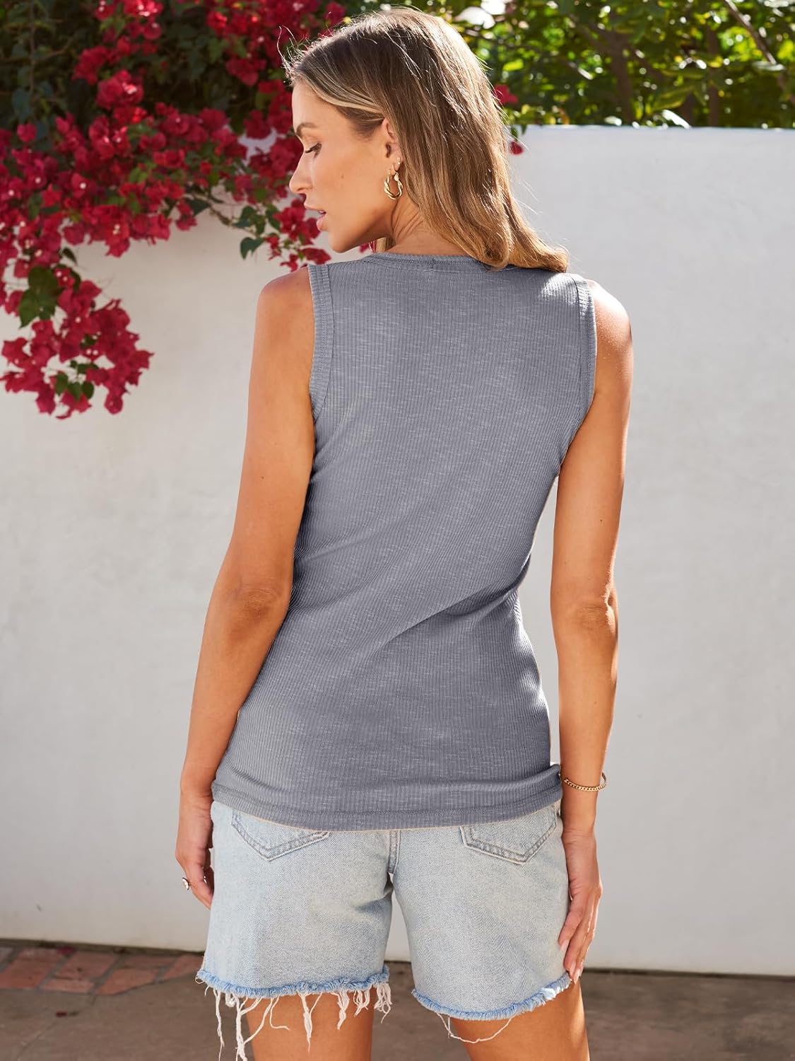 Marzena - Mouwloze, geknoopte, geribde tanktop voor dames