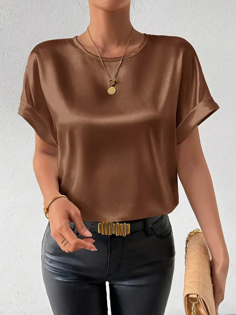 Katerina - Satijn afwerking T-shirt met opgerolde mouwen voor dames