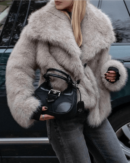 Warm Oversized Dames Faux Fur Winterjas Met Zakken