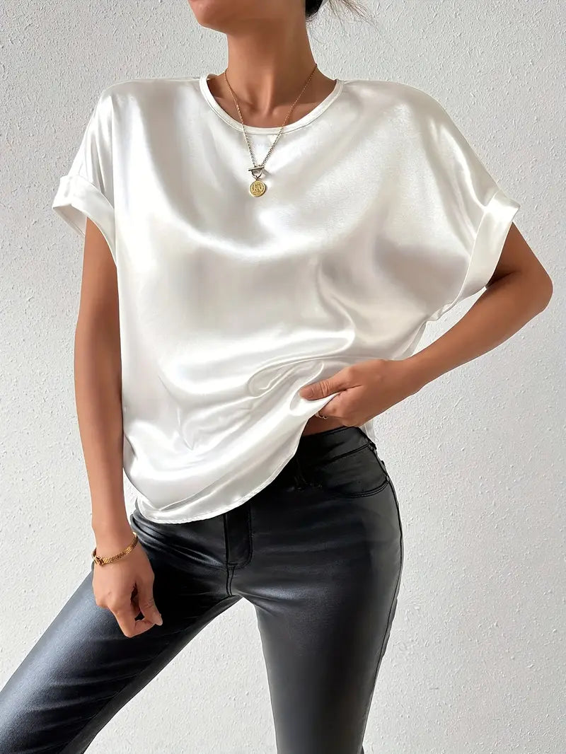 Katerina - Satijn afwerking T-shirt met opgerolde mouwen voor dames