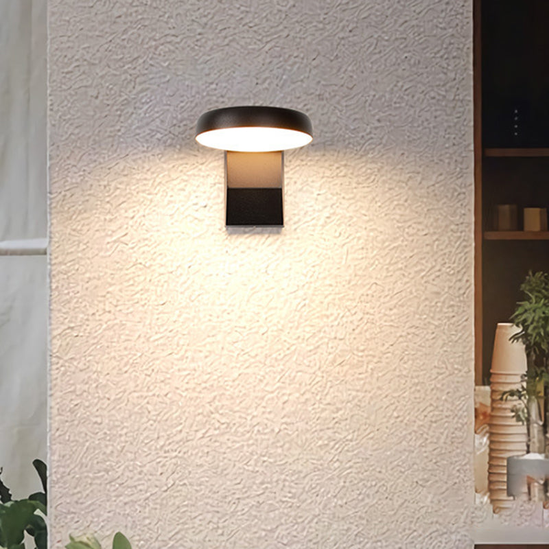 Moderne Buitenlamp Met LED En Bewegingssensor