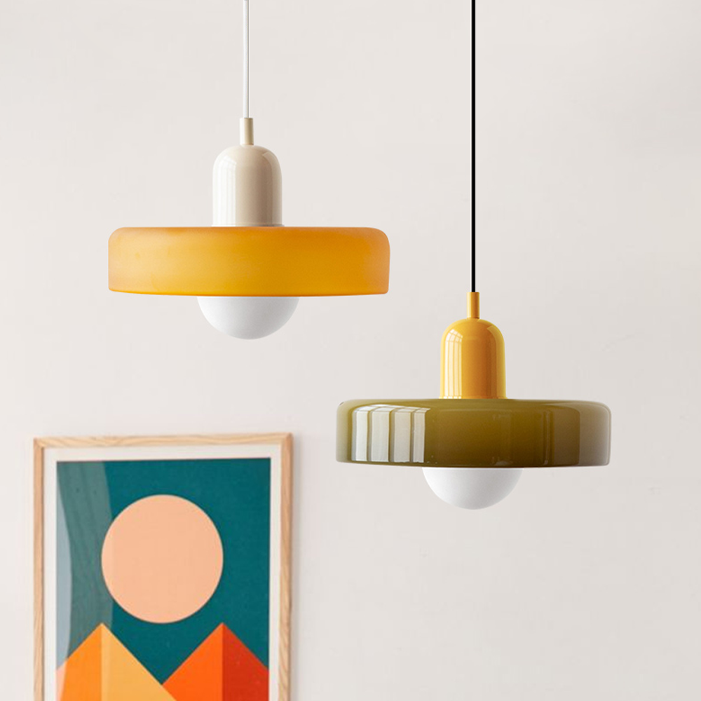 Hanglamp Van Gekleurd Glas In Retro Stijl