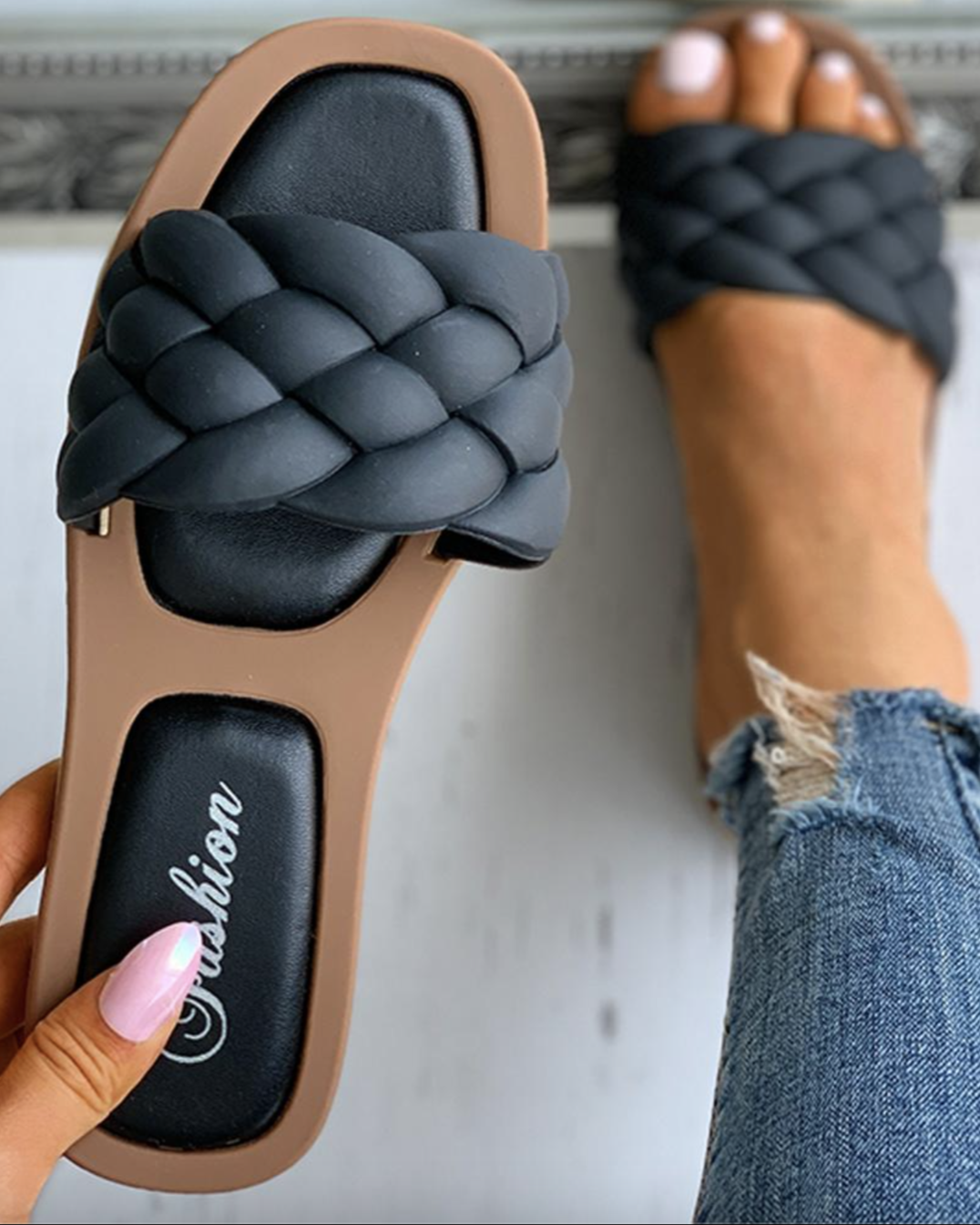 Ivanka - Gevlochten Slip-On Sandalen met Gewatteerde Zool voor Vrouwen