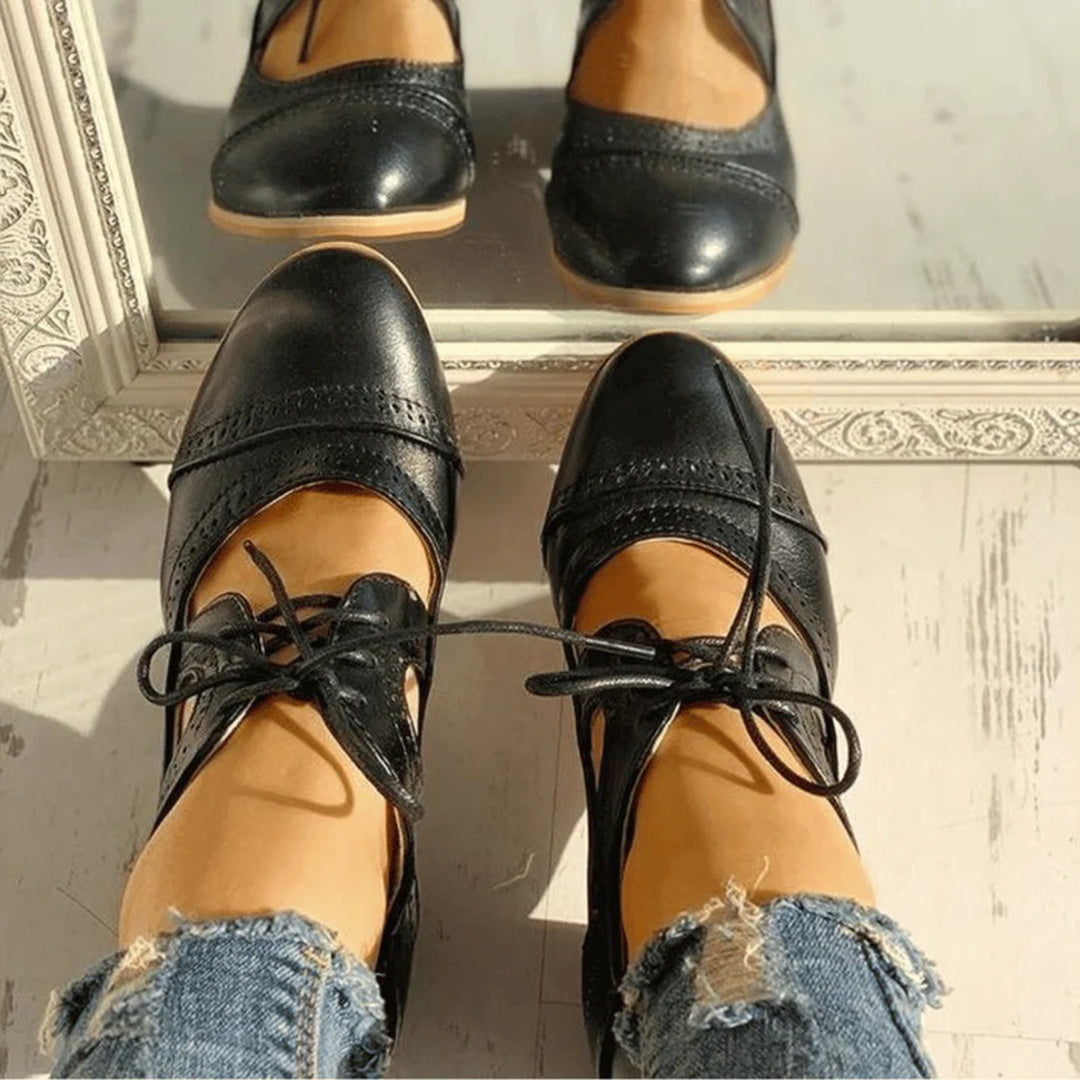 Antonella - Vintage Lace-Up Cutout Enkellaarsjes voor dames