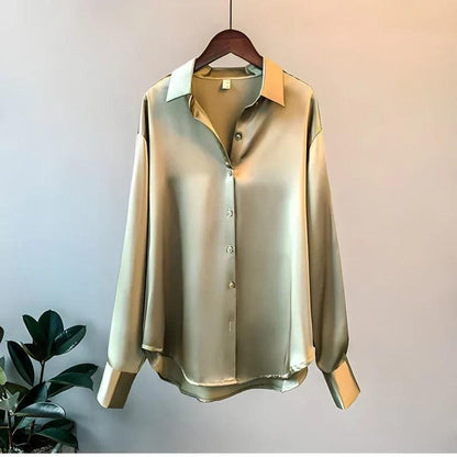 Celeste – Satijnen Blouse met Oversized Pasvorm en Lange Mouwen