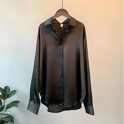 Celeste – Satijnen Blouse met Oversized Pasvorm en Lange Mouwen