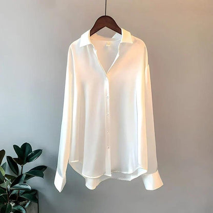 Celeste – Satijnen Blouse met Oversized Pasvorm en Lange Mouwen