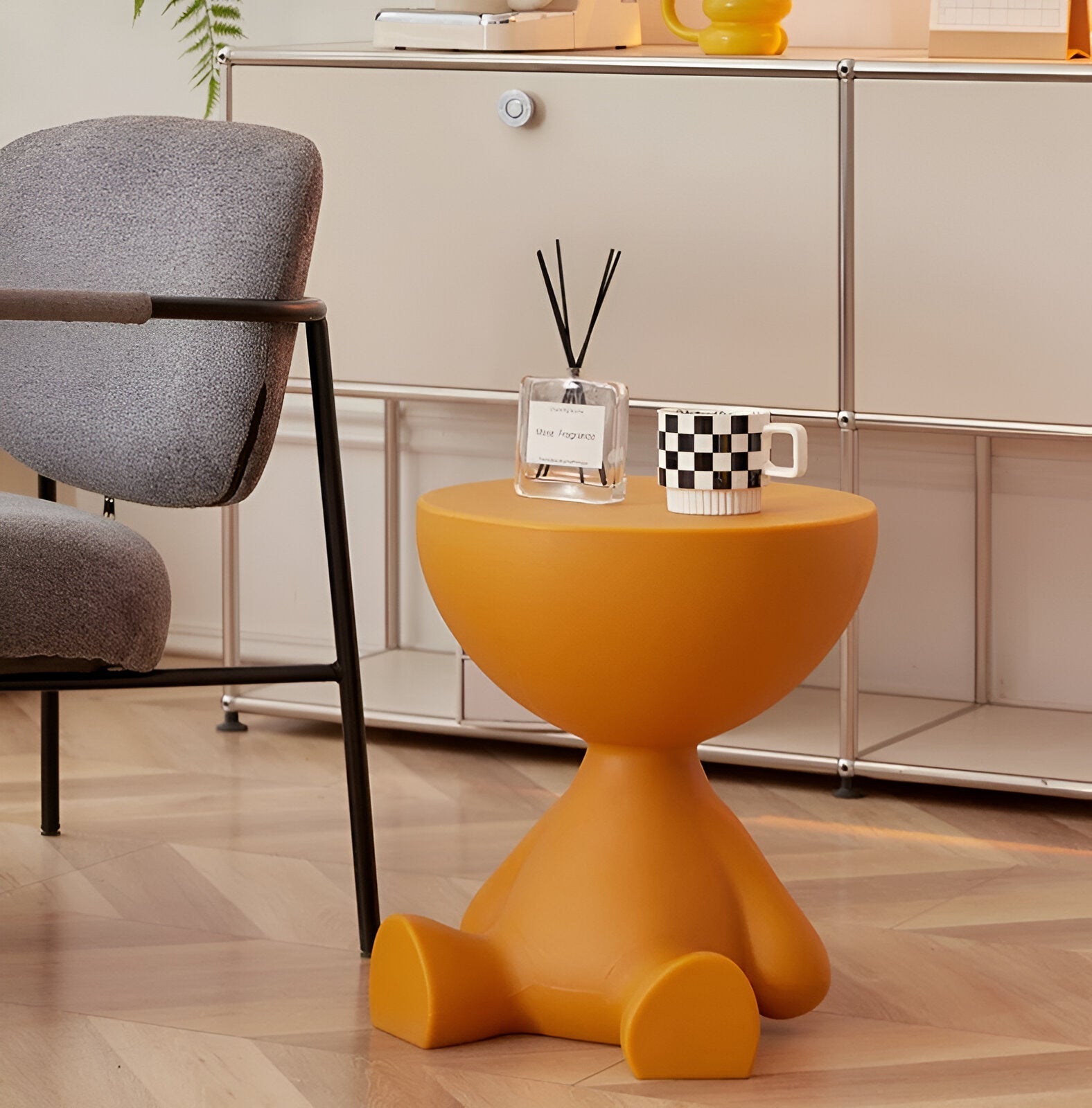 Moderne ronde bijzettafel met speels design