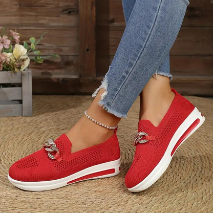 Leonie - Elegante Slip-On Loafers met Ketting Detail