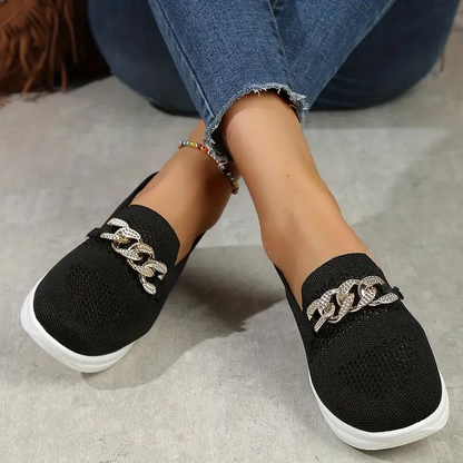 Leonie - Elegante Slip-On Loafers met Ketting Detail