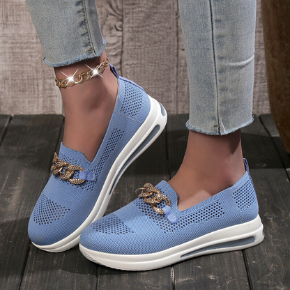 Leonie - Elegante Slip-On Loafers met Ketting Detail