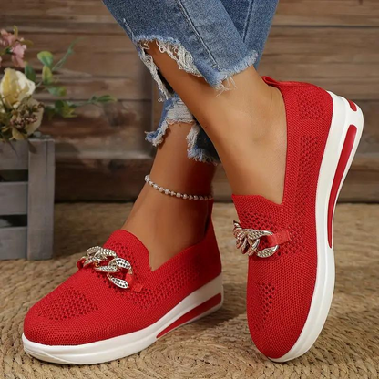 Leonie - Elegante Slip-On Loafers met Ketting Detail