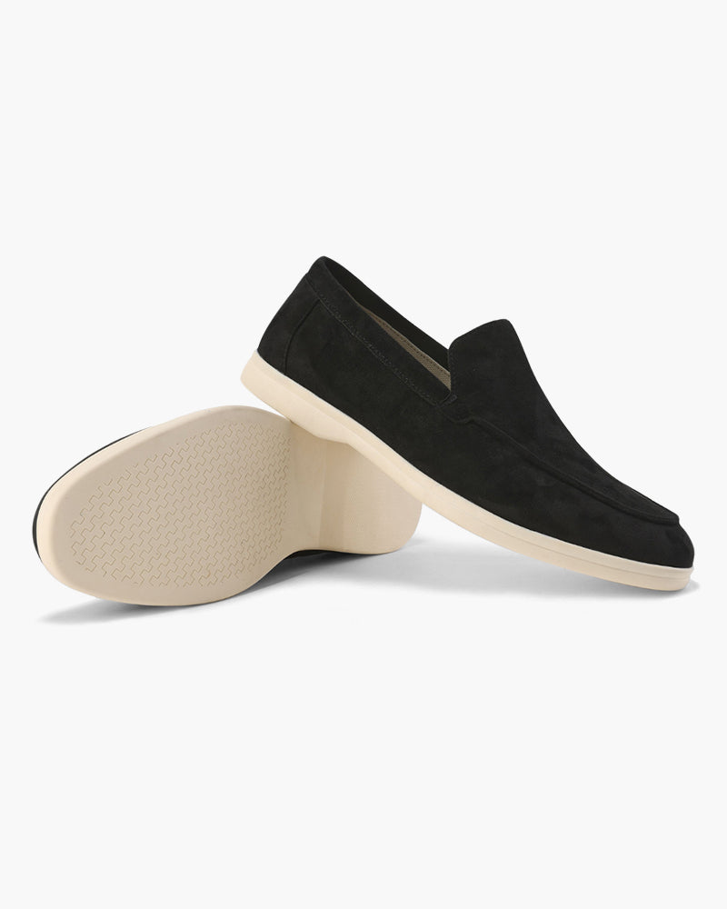 Stijlvolle Heren 3 Delige Set Polo met Lange Mouwen Broek en Suède Loafers