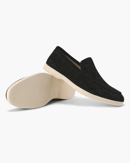 Stijlvolle Heren 3 Delige Set Polo met Lange Mouwen Broek en Suède Loafers