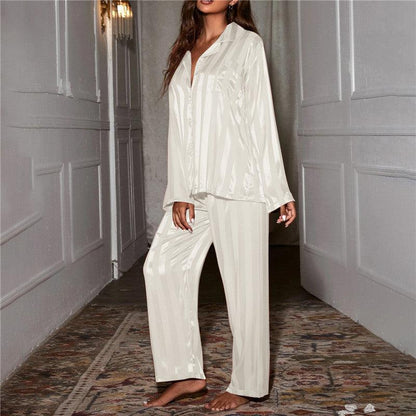 Christabel – Satijnen Pyjama Set met Strepen