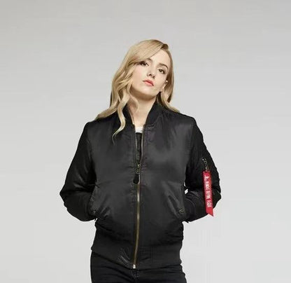 Romy – Trendy Bomberjack voor Dames van Nylon met Ritsdetails