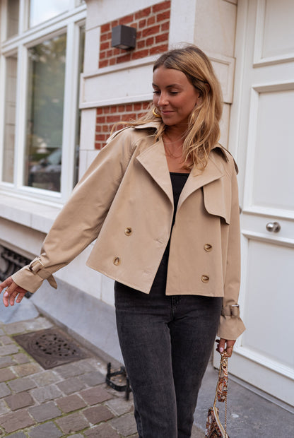 Chique Korte Trenchcoat Dubbelrijig Getailleerd voor Vrouwen